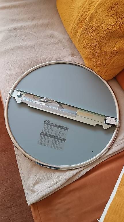 Spiegel: Miroir à bords métalliques 46 cm – Gebraucht aus Fully von Cyrilos 3