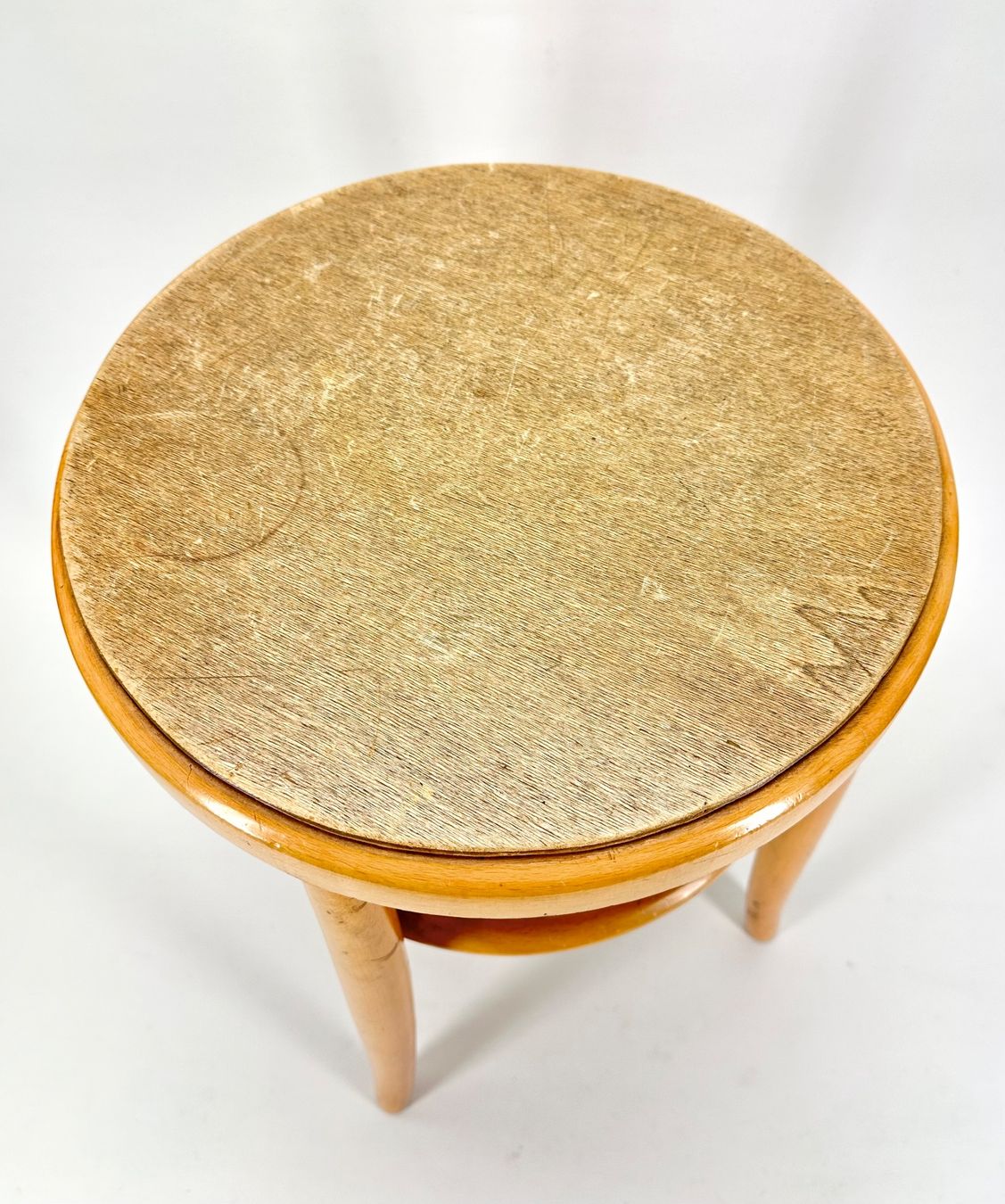 Sgabelli: Vintage Thonet Bugholz Bistrot Hocker – Usato da Basel venduto da LynnundPepe 3