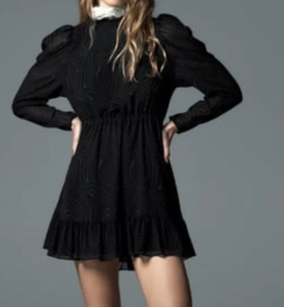 Zara Vestiti: Zara Kleid – Usato da Zürich venduto da gol_zrr2