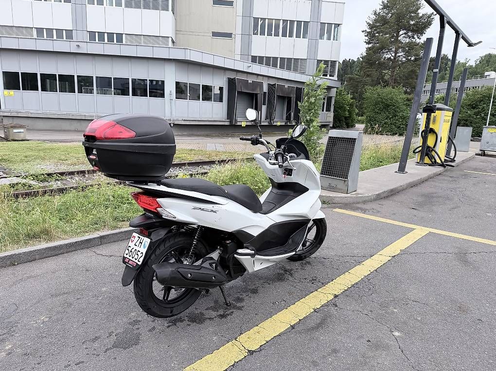 Strada: Honda pcx 125ccm – Usato da nürensdorf venduto da arsimh02 2