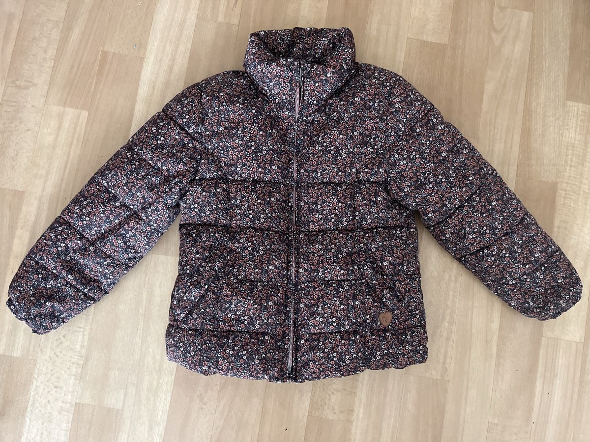 Mango Jacken & Mäntel: Winterjacke von Mango Gr. 116 – Gebraucht aus Zürich von Deyaso