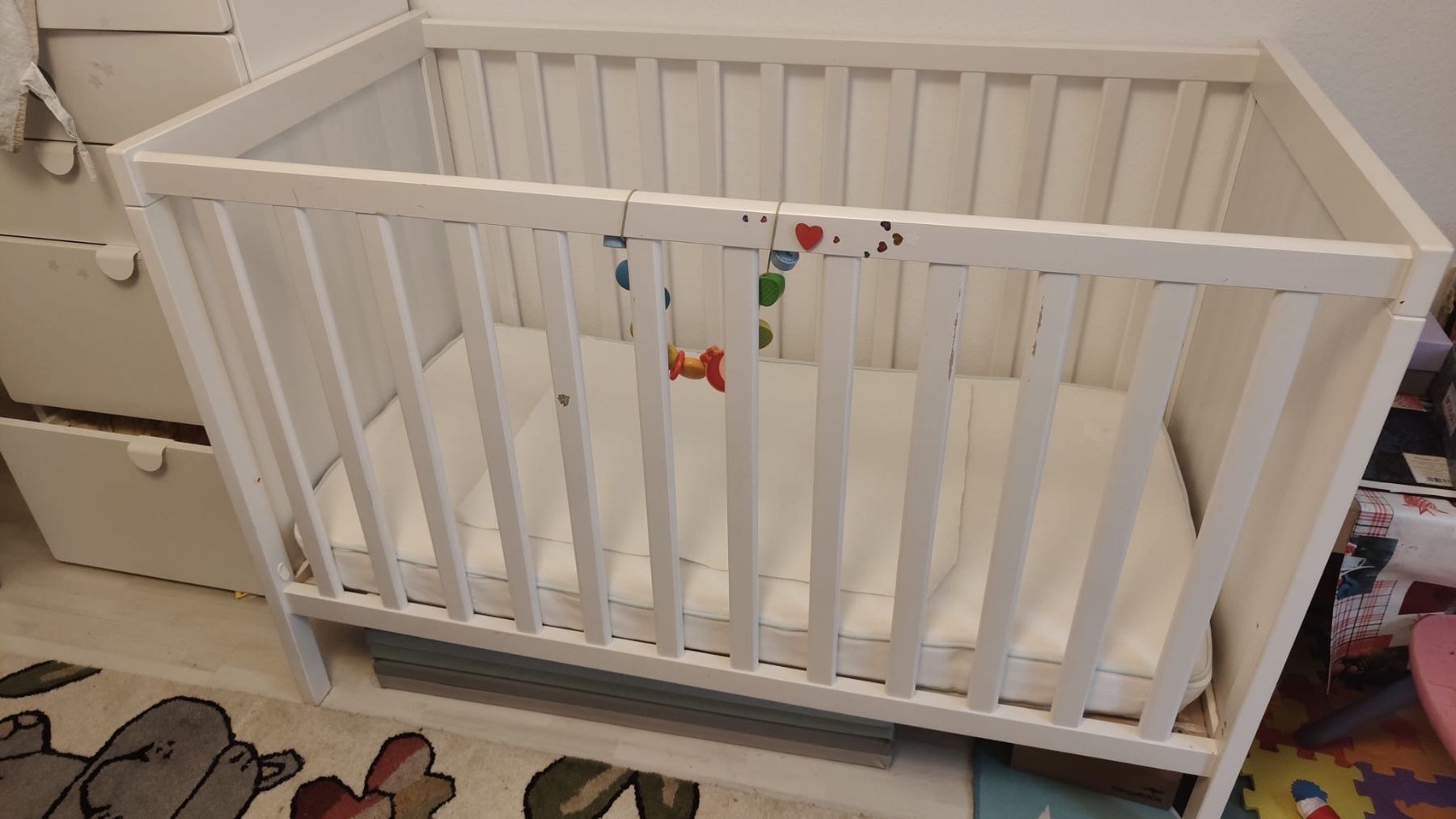 Lits: Babybett – D'occasion à Schönenbuch par sze_yld6