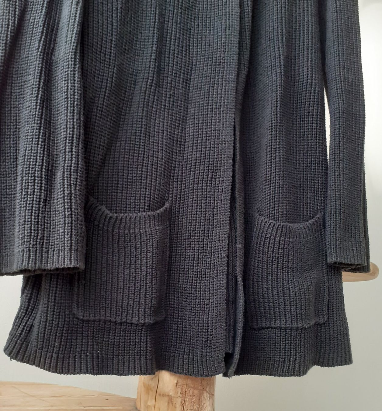 Giacche: Noa Noa Result schwarze Strickjacke, S – Usato da Bern venduto da Solarsystem 7