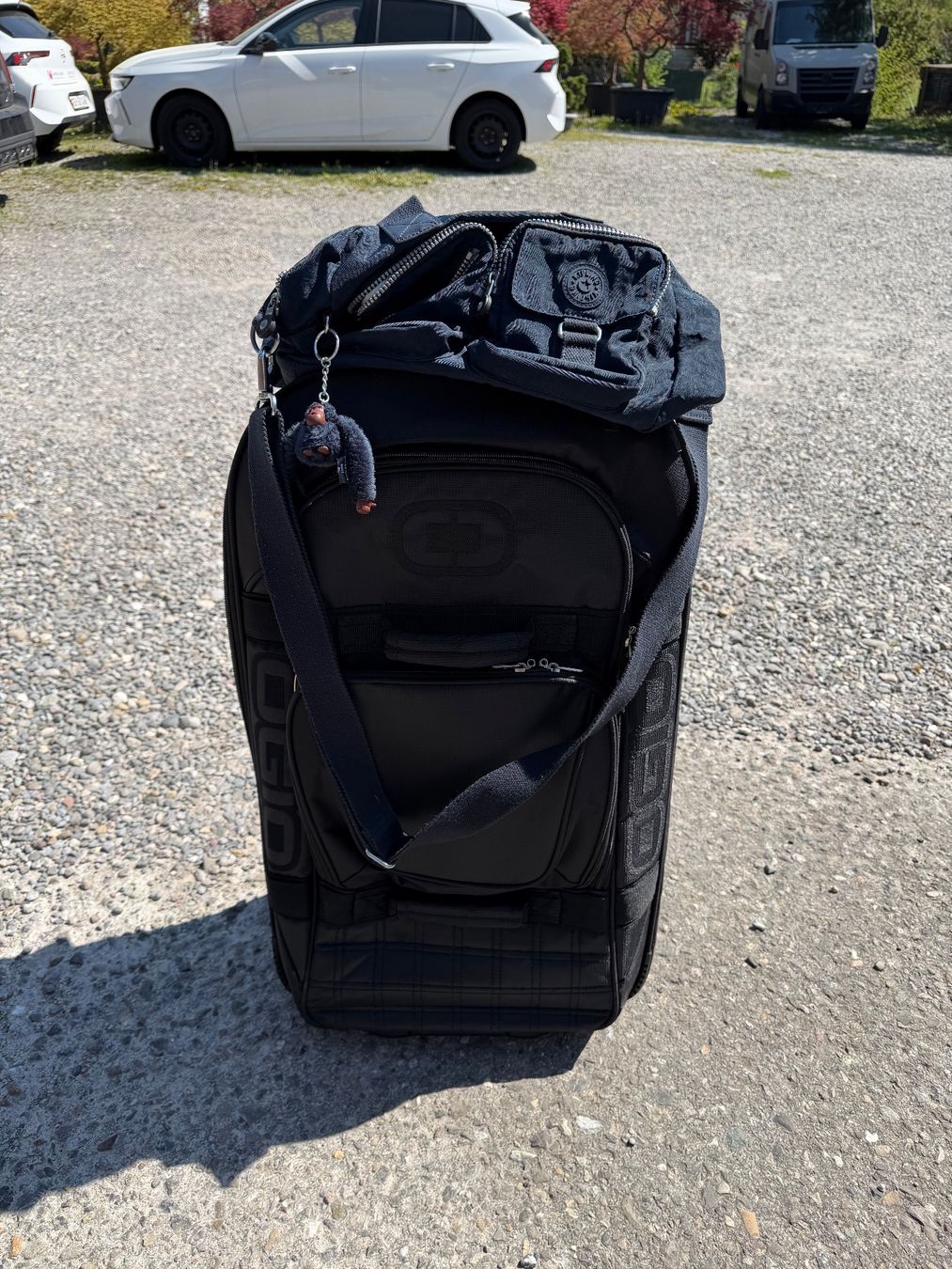 Valigie: OGIO Trolley Koffer mit Kipling Tasche – Usato da Otelfingen venduto da Yossi-68