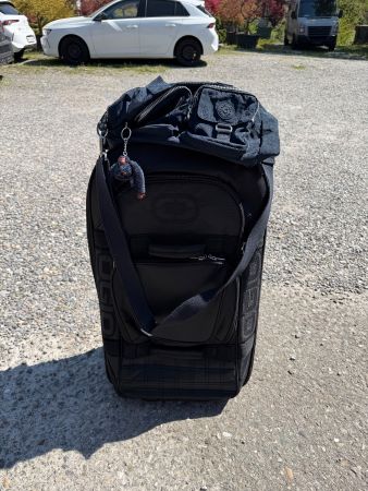 OGIO Trolley Koffer mit Kipling Tasche