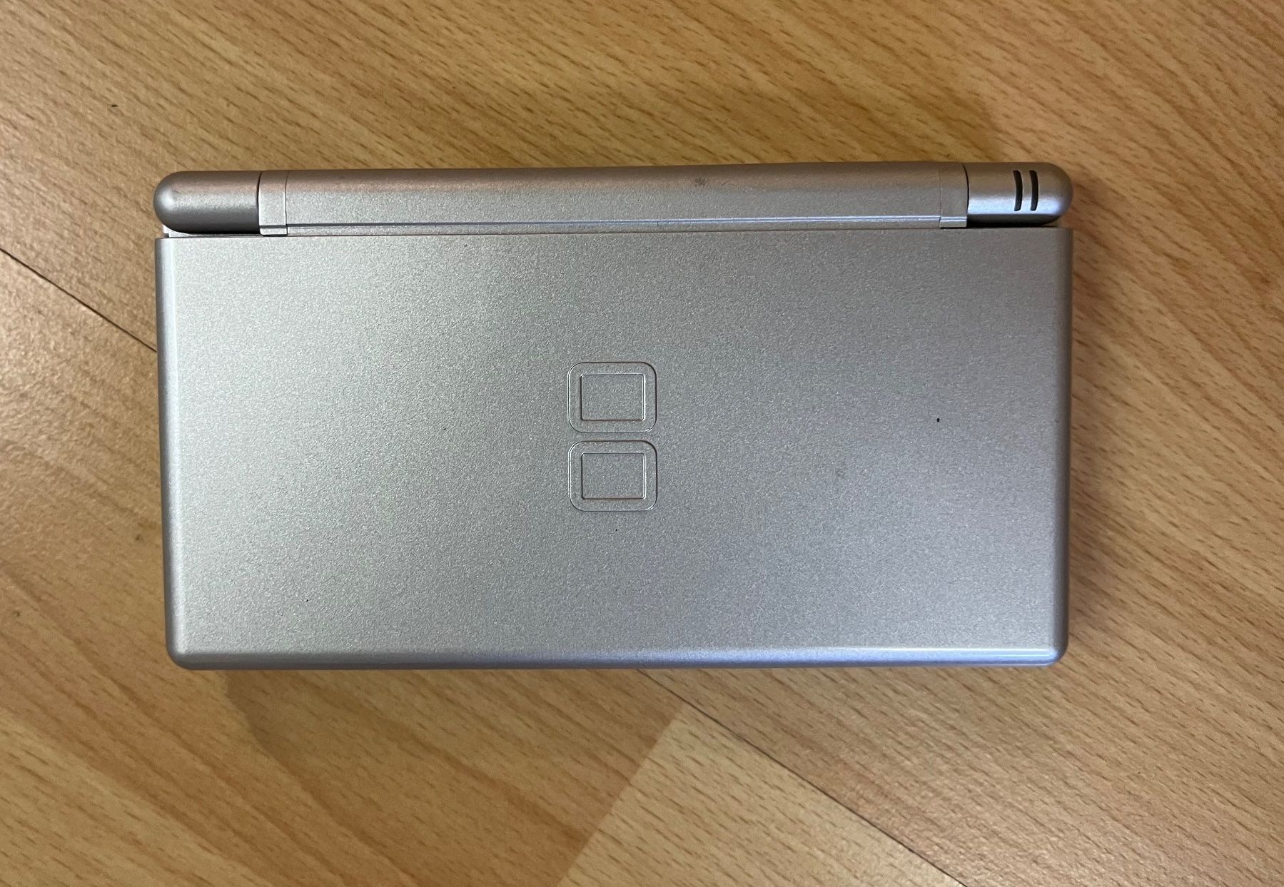 Nintendo Konsolen: NINTENDO DS lite silber – Gebraucht aus Kloten von Susan55 1