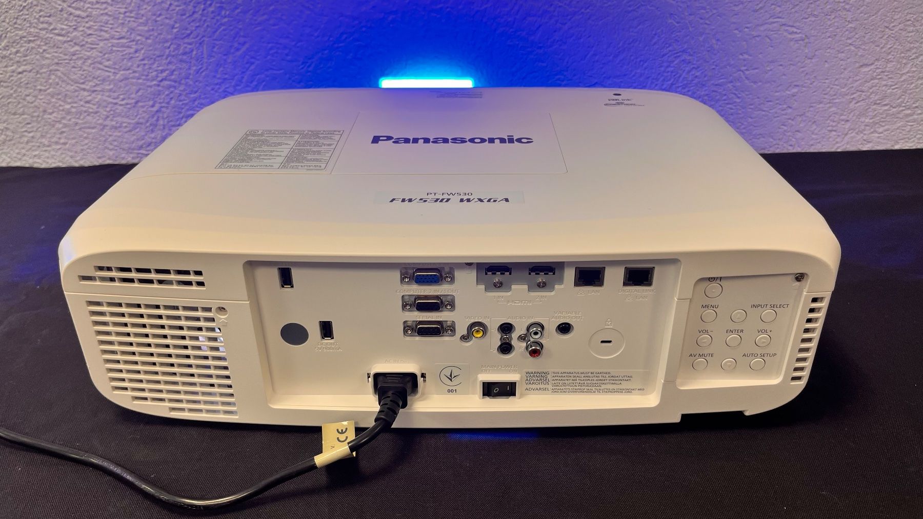 Panasonic Proiettori: Panasonic PT-FW530 – Usato da Bern venduto da NIKA-SYSTEMS 2