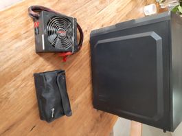Sharkoon T4	und WPM500 Bronze 500W PSU