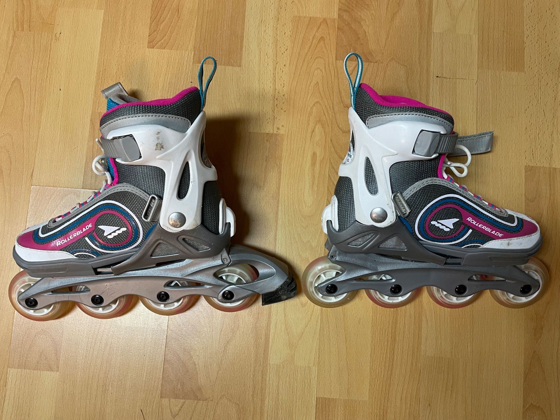 Inline-Skating & Rollschuhe: Rollers ajustables taille 33-36.5 – Gebraucht aus Longirod von vin_hn9m 1