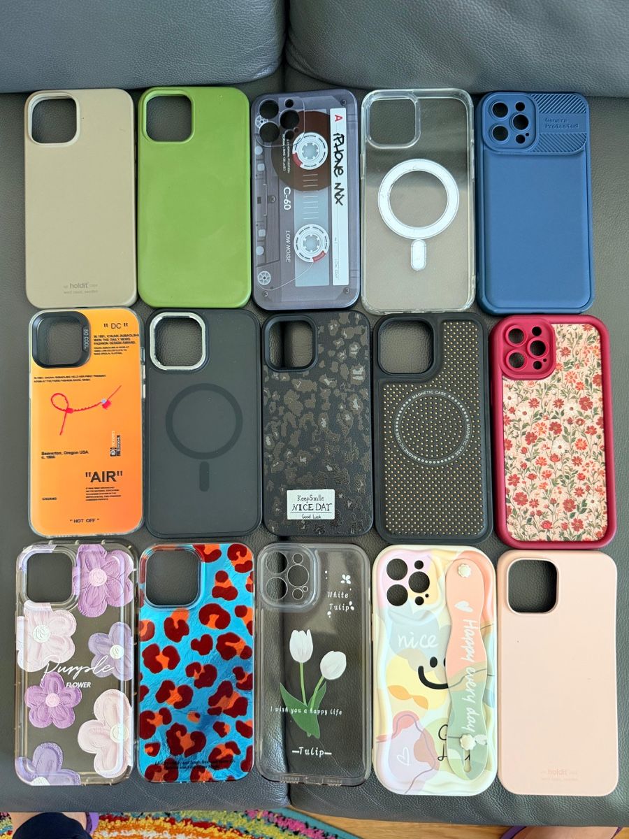 Cover & Protezioni schermo: Cover iPhone 12 Pro Max – Usato da Winterthur venduto da Je_hope