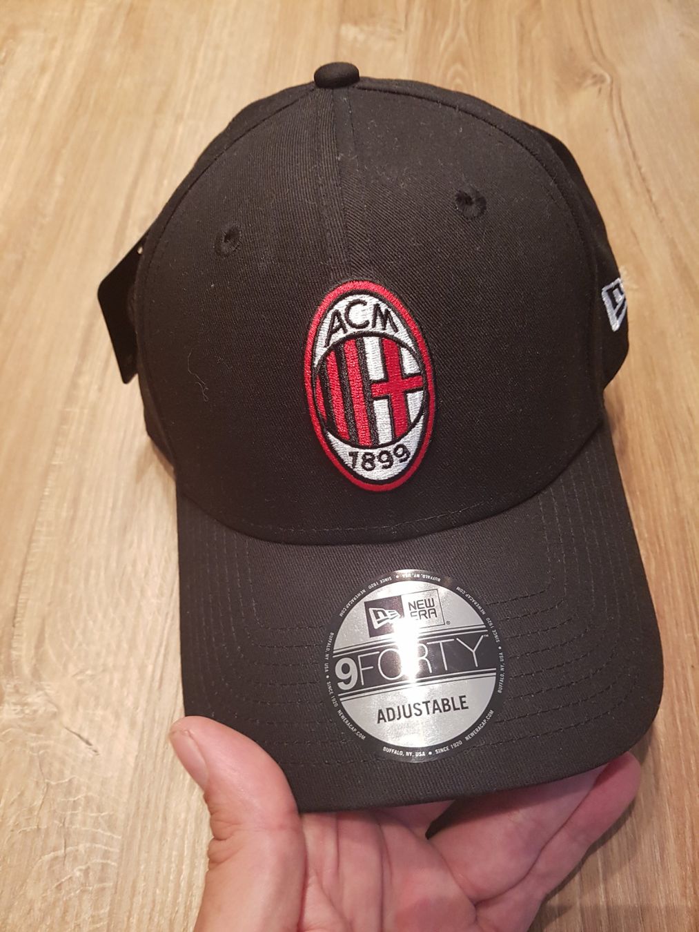 New Era Copricapi, berretti & cappellini: Mütze Cap AC Milan New Era – Nuovo e nell'imballaggio originale da Basel venduto da RobertoMansella84