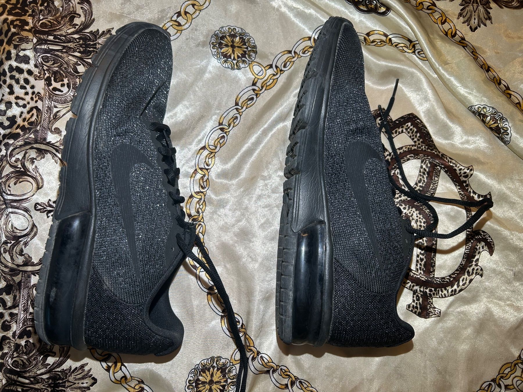 Nike Scarpe da uomo: Chaussures Nikenoires neuves pointure 44.5 – Usato da St-Légier-Chiésaz venduto da fav_djb9 1
