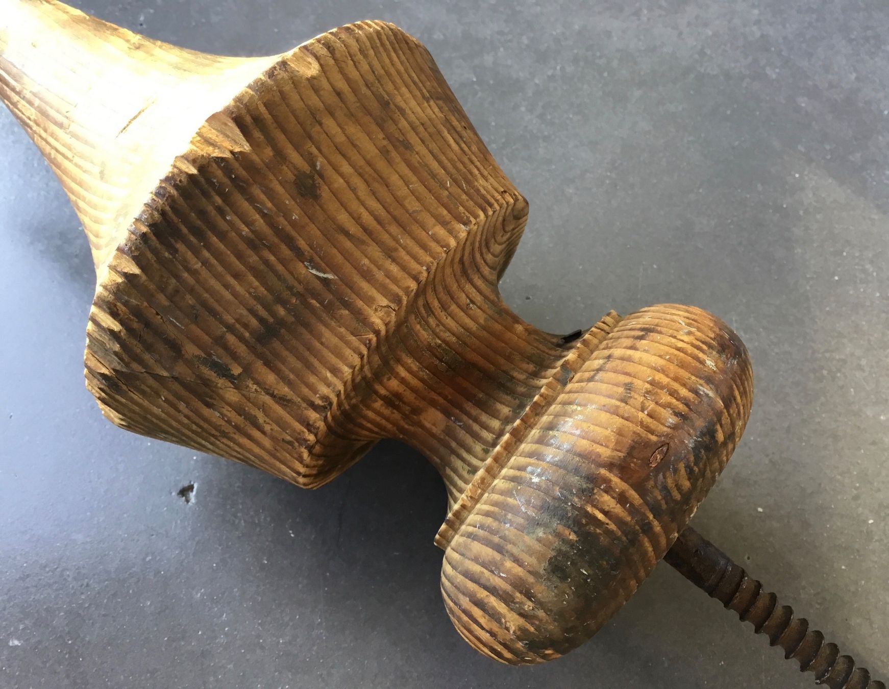 Articoli in legno: Turm- oder Fahnenspitze antik – Usato da Eggersriet venduto da Wiese61 5