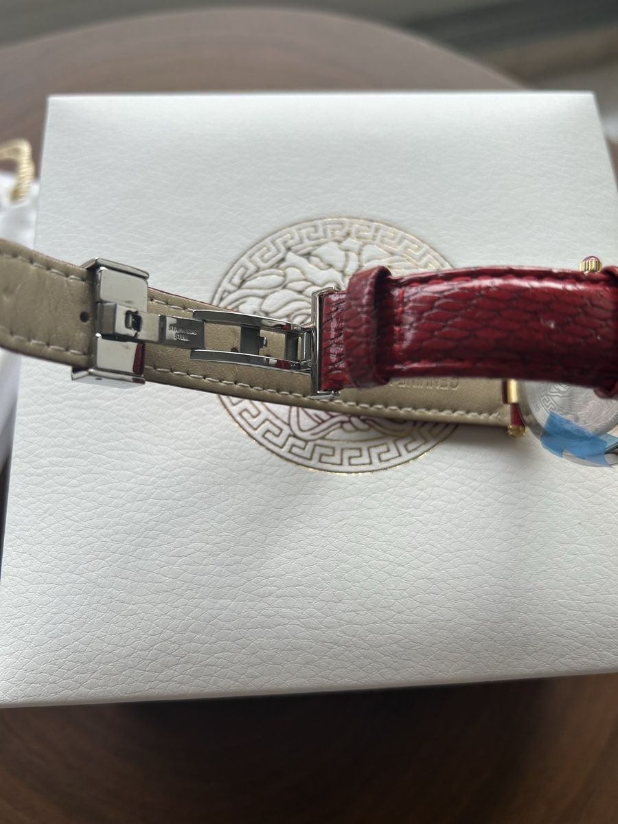 Versace Orologi: Orologio donna VERSACE 35mm – Nuovo (secondo la descrizione) da Locarno venduto da Matic04 9