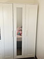 Kleiderschrank mit Spiegel Neuwertig