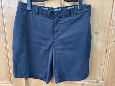 Nike Dri-FIT Herren Golfshorts in schwarz - Grösse 40