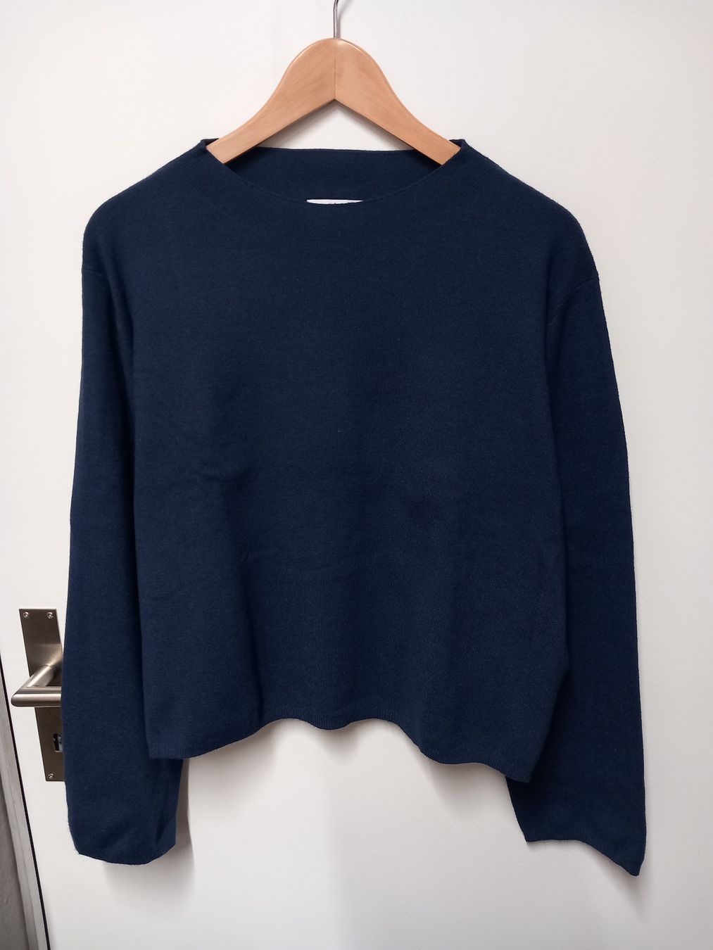Maglioni & Felpe: Nümph Crop-Pullover Gr.L, marine, top Zustand, Viscose-Mix – Nuovo (secondo la descrizione) da Gwatt (Thun) venduto da umwelt-brocki