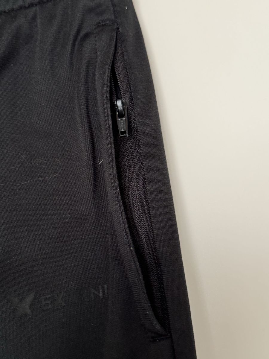 Pantalons: Trainierhose – D'occasion à Nottwil par sta_d2xd 1