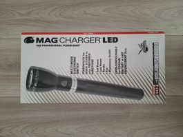 Mag Charger LED Flashlight (Taschenlampe), 680lm