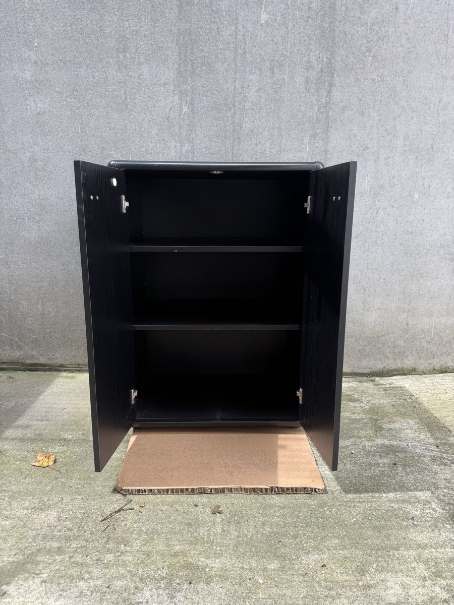 Mobilhome: Wohnwagen Möbel Schrank – Usato da Niederbipp venduto da Chakala_20 9
