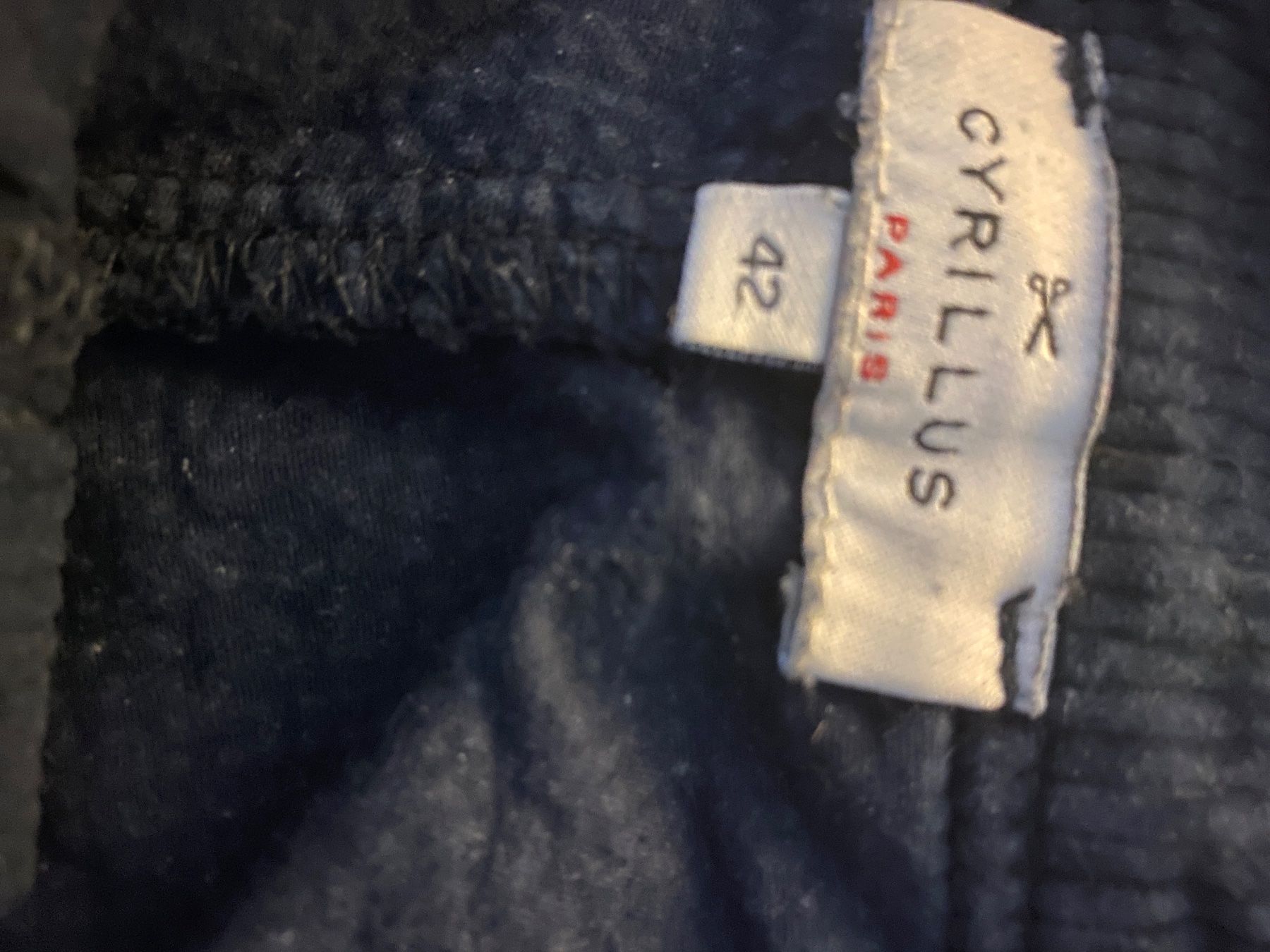 Cyrillus Pantaloni: Cordhose von Cyrillus – Usato da St. Gallen venduto da sunshirin 1