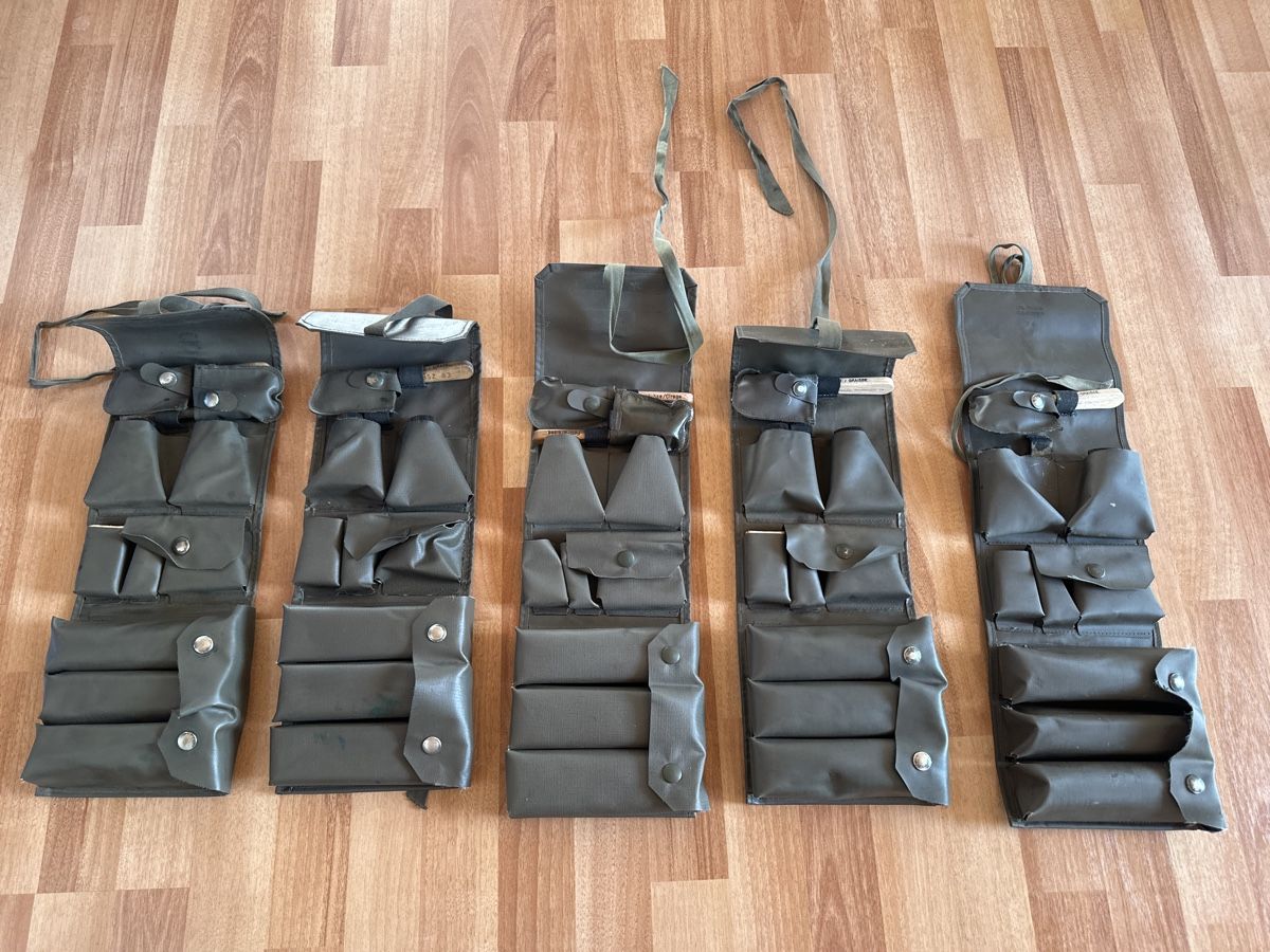 Prodotti di pulizia: Schweizer Armee Schuhputzzeug Set mit 5 Stück – Usato da St. Gallen venduto da mai_2lcj 2