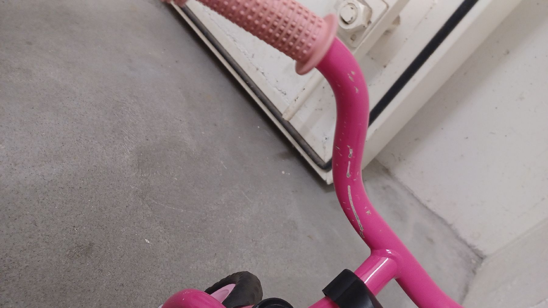 Chicco Fahrzeuge für Kinder: Chicco Laufrad Pink Arrow – Gebraucht aus Root von hei_v8g2 4
