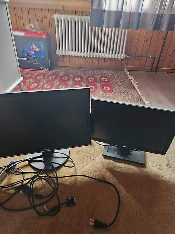 Asus Monitor: 2x Bildschirme Gebraucht – Usato da Lichtensteig venduto da ROBB_077