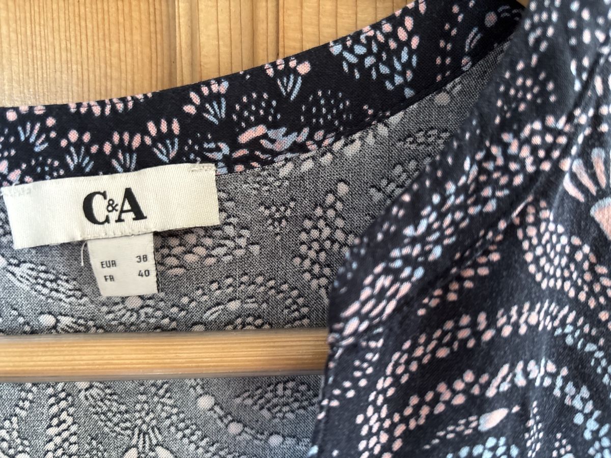 C&A Vestiti: C&A robe tunique adorable 💙 – Usato da Arbaz venduto da nin_zqc6 1