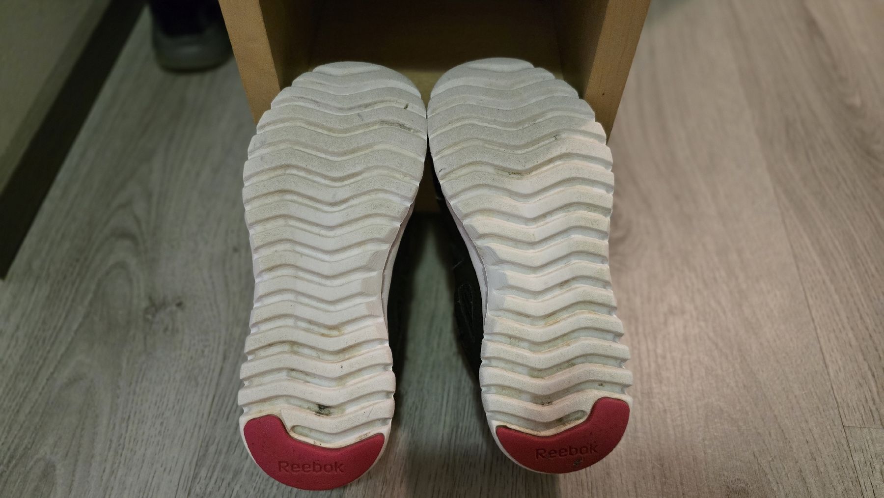 Reebok Schuhe für Mädchen: Sneakers Reebok gr. 32 – Gebraucht aus Wängi von tamaso11 3