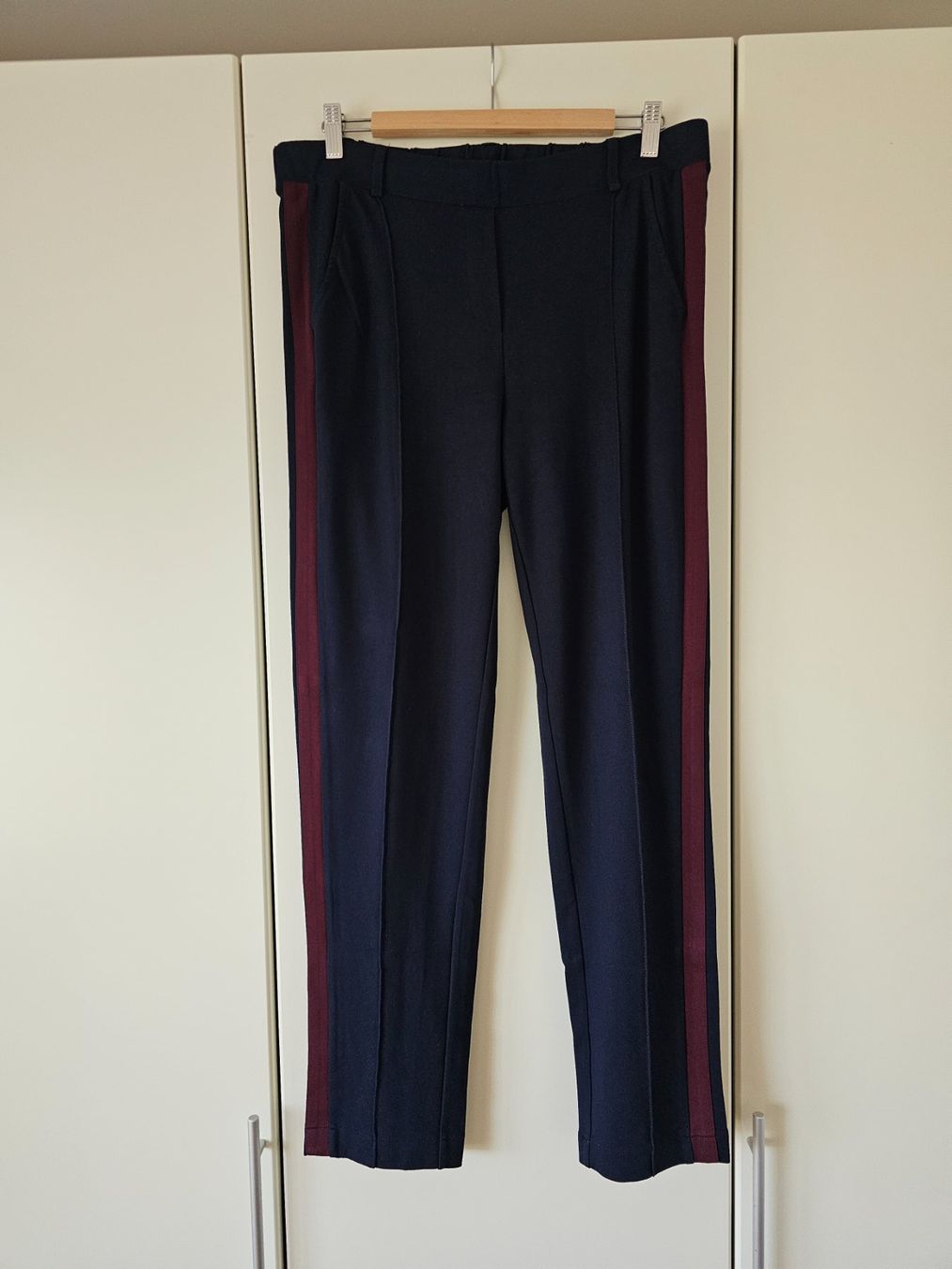 Gerry Weber Pantaloni: Jogpants von Gerry Weber Grösse 42 – Nuovo (secondo la descrizione) da Kleindöttingen venduto da wsu_95mw