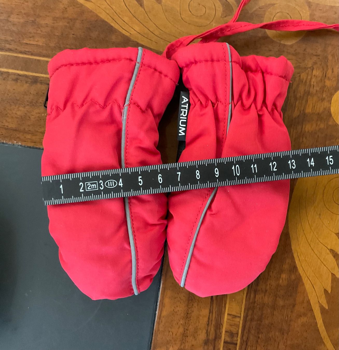 Guanti: Babyhandschuhe, rot – Usato da Niederteufen venduto da sicmu 5