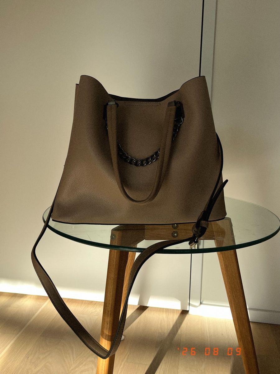 Taschen für Damen: Ledertasche  – Gebraucht aus Zürich von olg_m6st