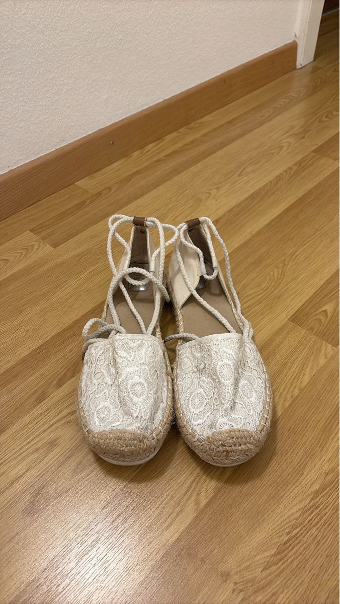 Scarpe da donna: Sommer Espadrilles mit Schnürung, Grösse 40 – Usato da Baar venduto da steffi_16 1