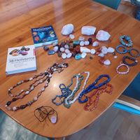 Heilsteine ,Halsketten , Armbänder  Handschmeichler , Bücher
