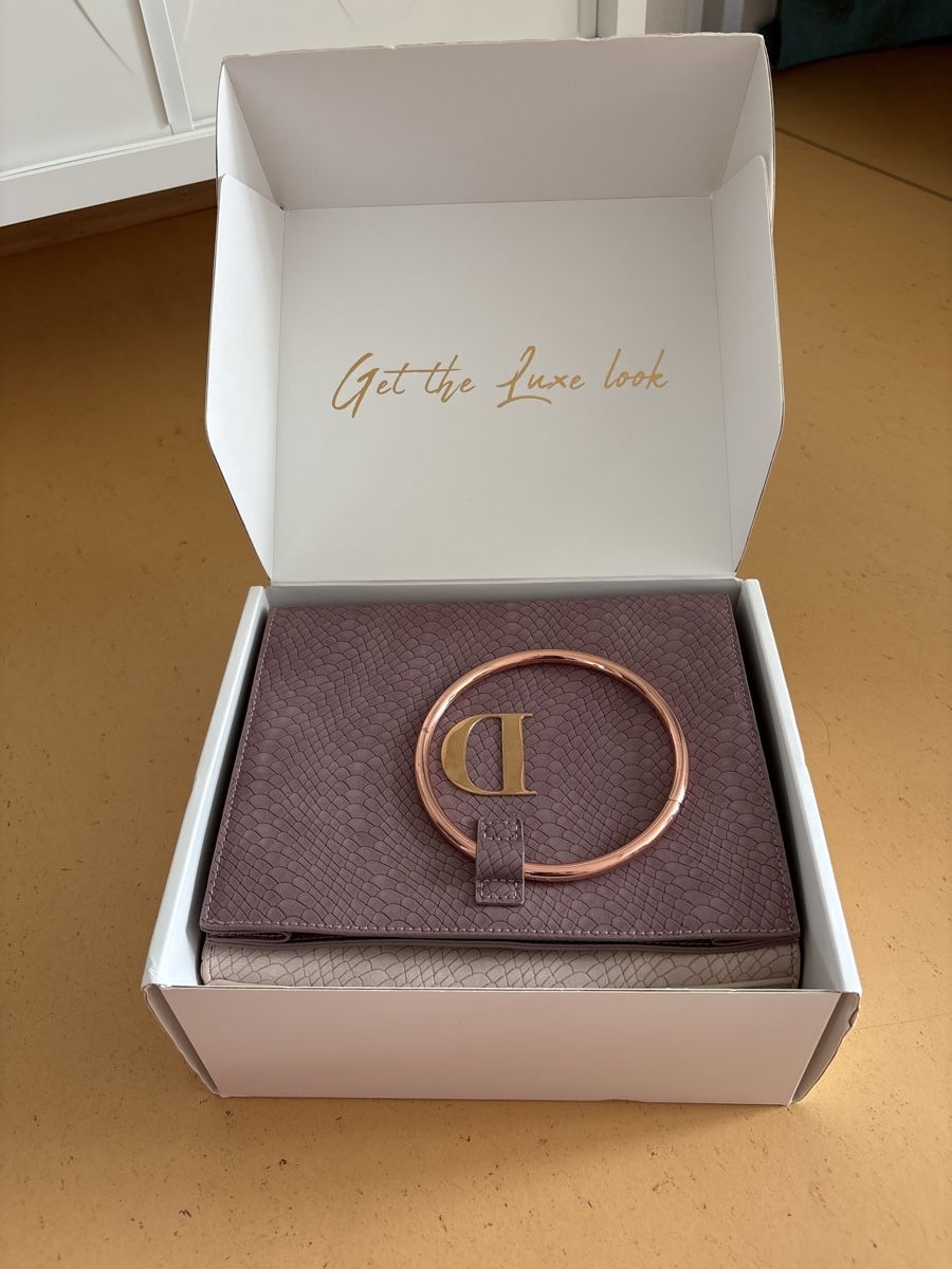 Borse da donna: Zwei Handtaschen/Schultertaschen – Nuovo (secondo la descrizione) da Zürich venduto da del_gdm2 4