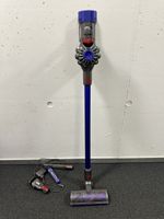 Dyson v8