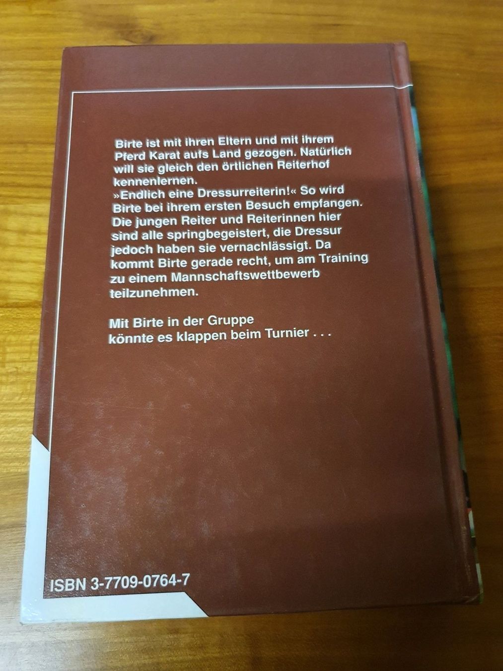 Bücher: Harriet Buchheit- 4 Freunde beim Turnier – Gebraucht aus Oberdorf BL von BaldenEagle 1