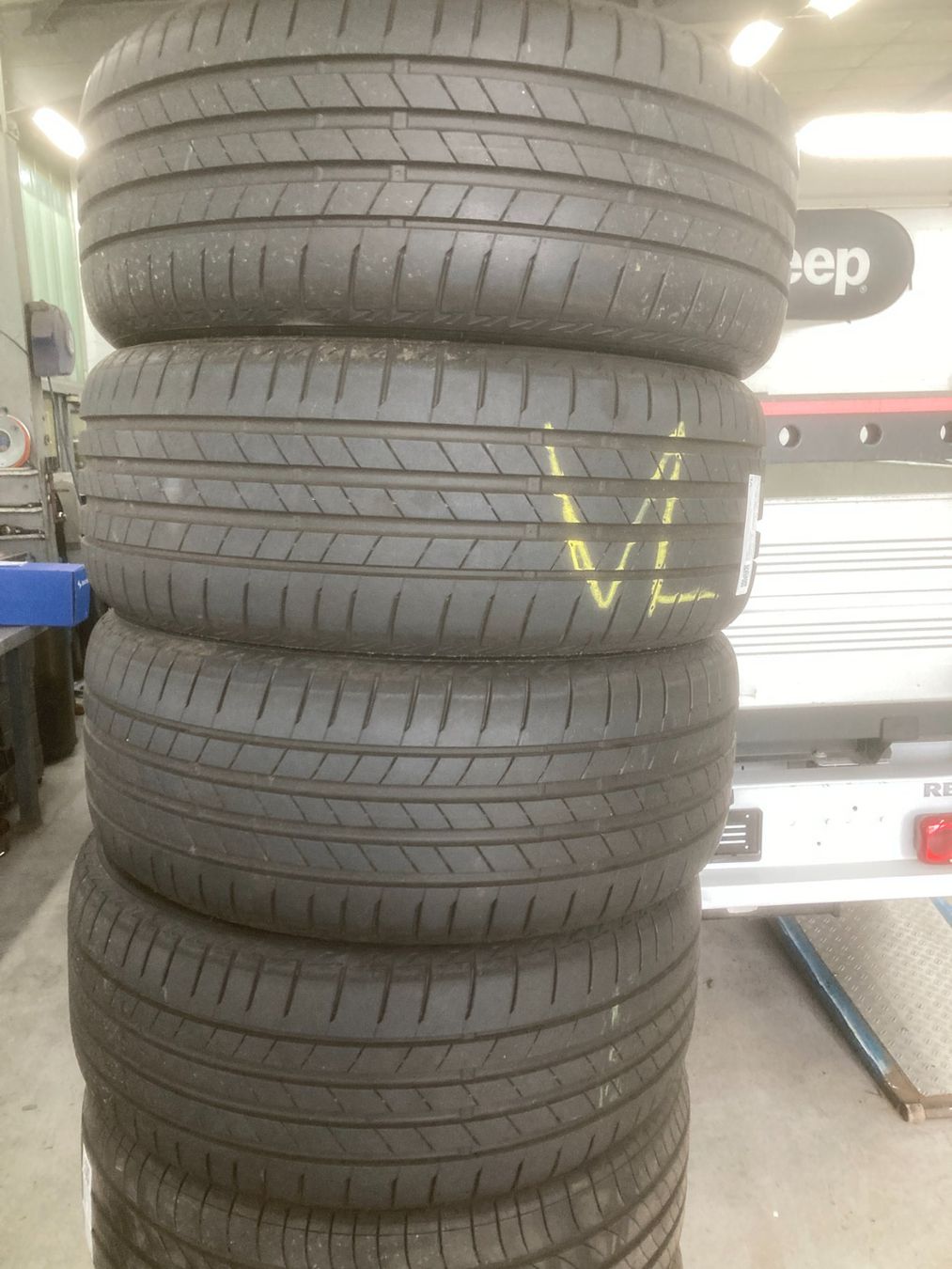 Bridgestone Pneus & Kompletträder: 225/45R17 Sommerpneu Bridgestone – Gebraucht aus Cham von WB2223