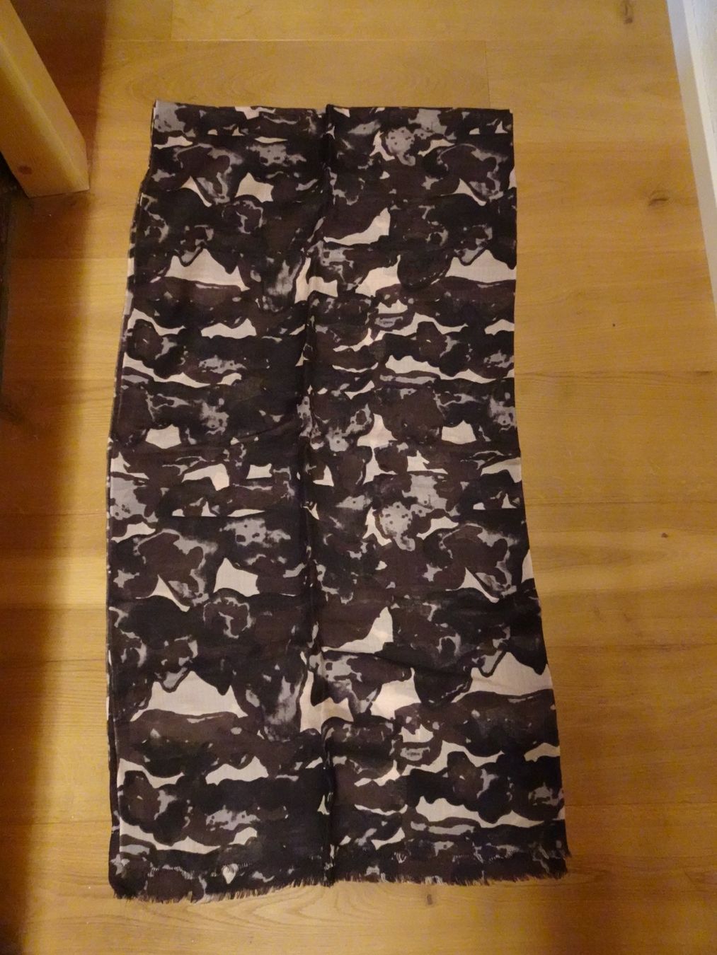 Foulards, Tücher & Schals: Foulard  208 x 108 cm  - 424187 – Gebraucht aus Küssnacht am Rigi von Good4Deckeli 1