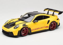 Porsche 911 (992) GT3 RS Weissach-Paket 2024 1:18 Minichamps