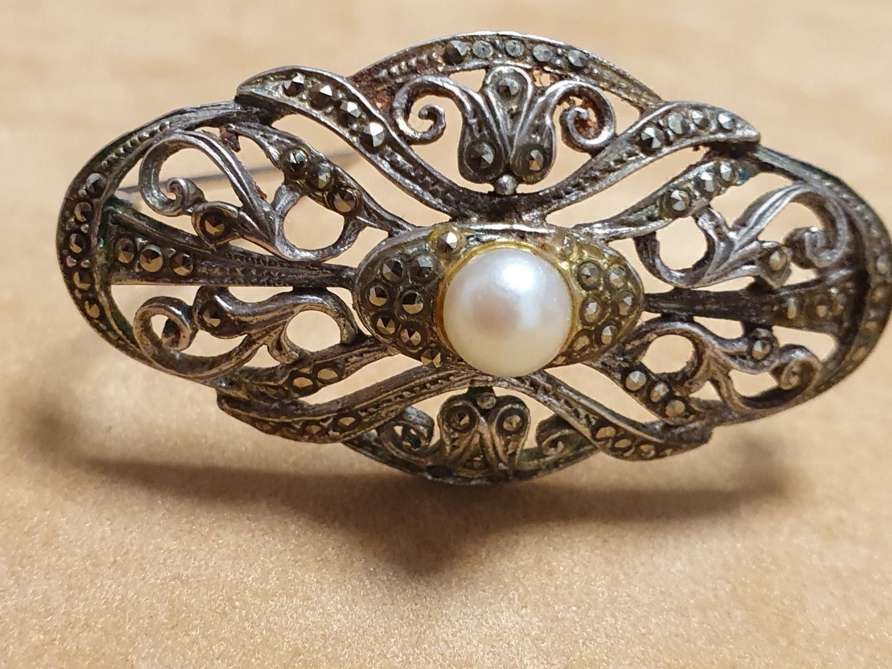 Spille & Fermagli: Jugendstil Bijou - Ein Träumchen – Usato da Wohlen AG venduto da palmsprings 5