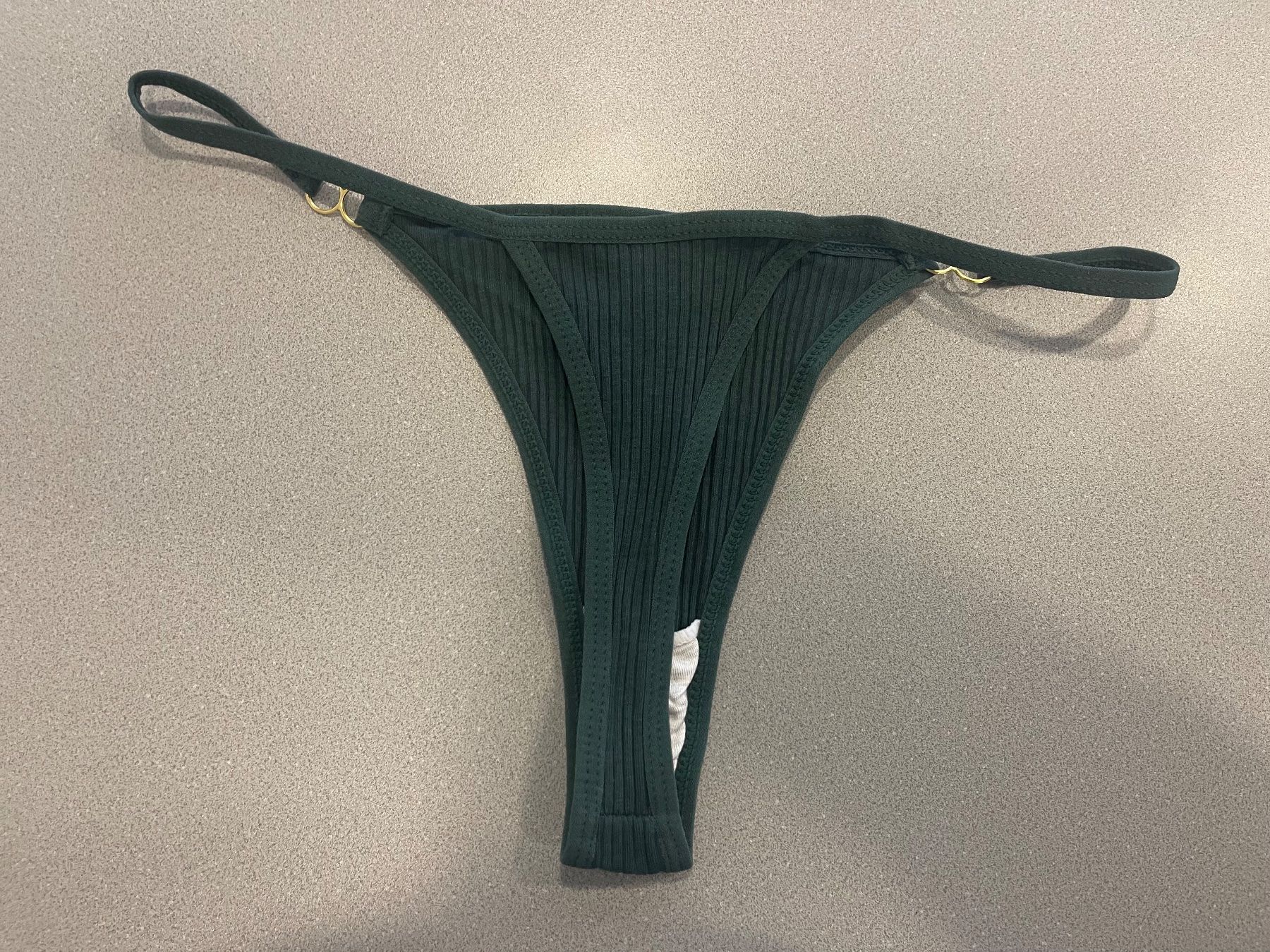 Altra biancheria intima: Neuer String Tanga, Grösse L – Nuovo e nell'imballaggio originale da Wohlen AG venduto da abaci 1