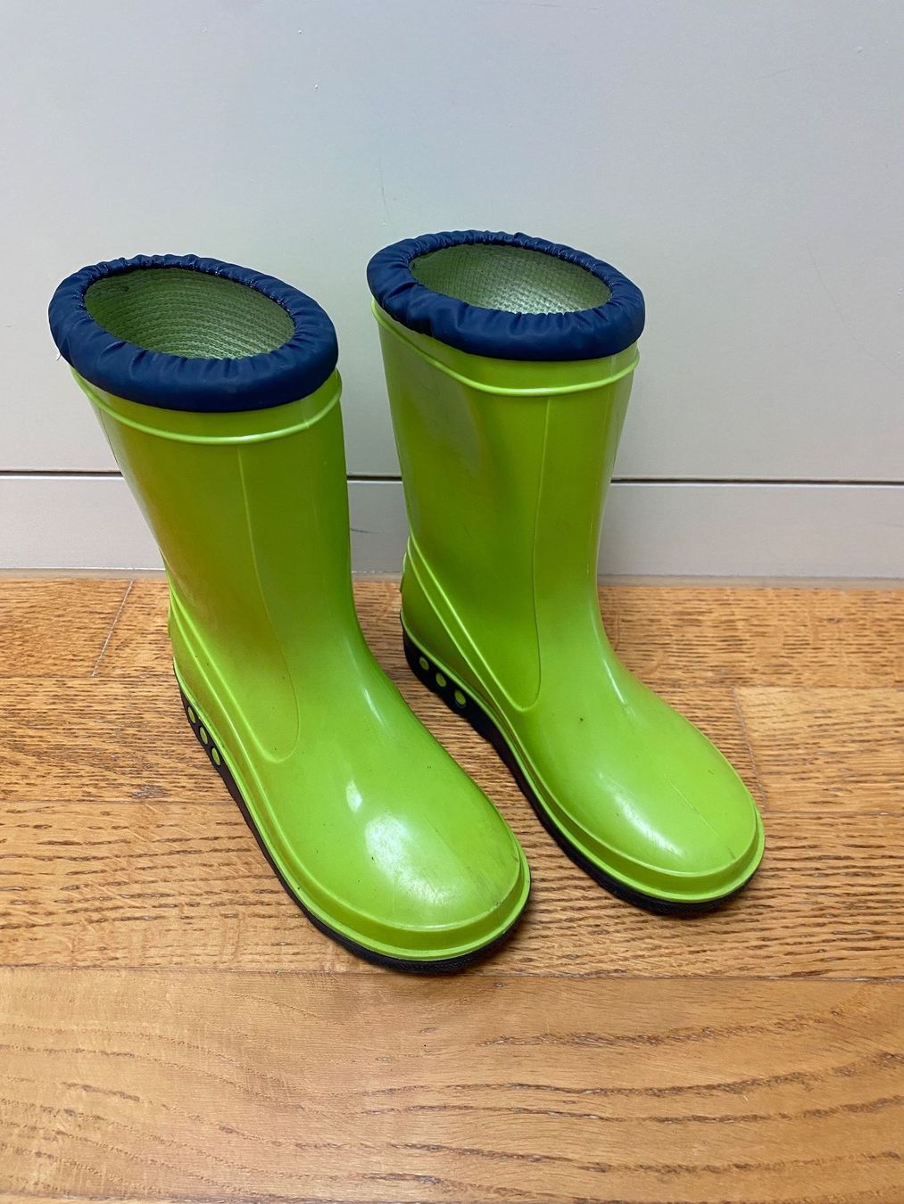 Chaussures garçon: Gummistiefel Gr 28 – D'occasion à Wädenswil par PeterWaedi 1