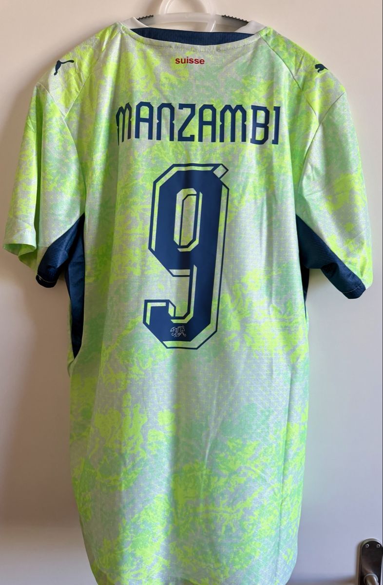 Schweizer Nati Canottiere & Pantaloni: Fussball Trikot Schweiz – Nuovo (secondo la descrizione) da Bottighofen venduto da JoKeR1981 1