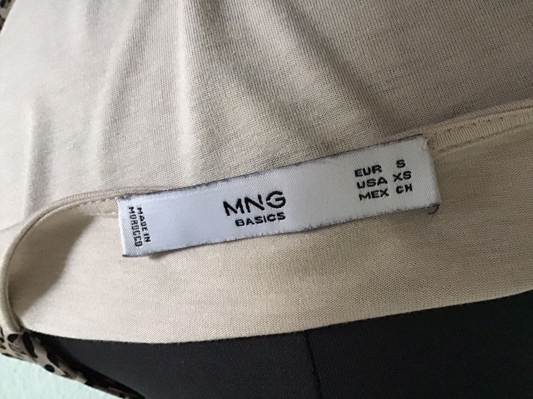 Mango Chemisiers: MANGO Leomuster leichtes Shirt Viskose S/M – D'occasion à Besazio par lionheart63 4