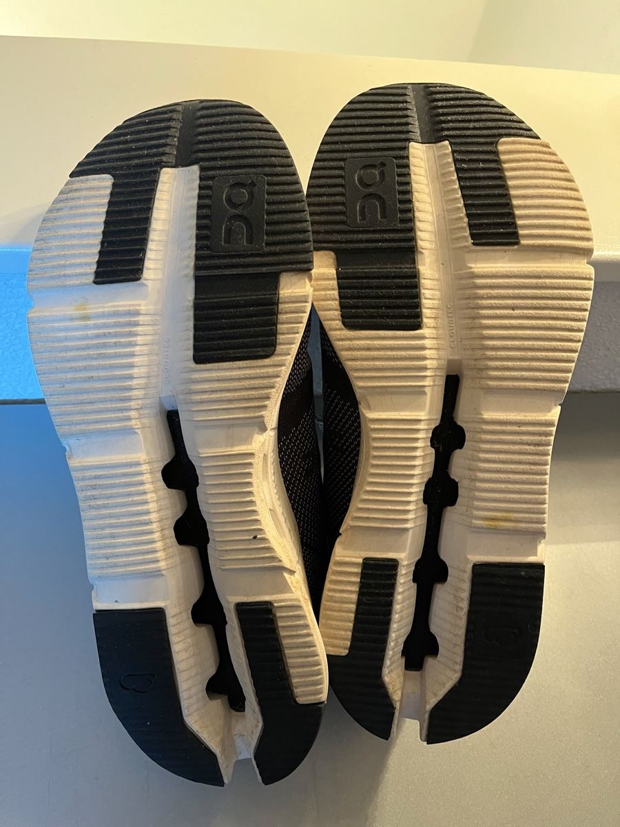 On Chaussures hommes: On Running Sneaker Cloudnova – D'occasion à Thun par mir_8tjd 3