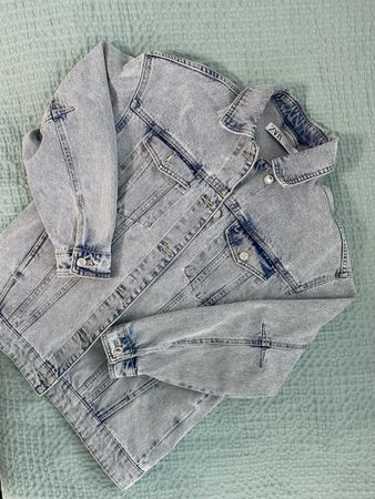 Oversized Zara Jeans Jacke, Gr. M