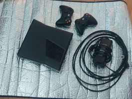 XBOX 360 Microsoft S mit Zubehör 