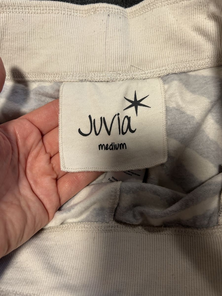 Lotti di vestiti: juvia – Usato da Perroy venduto da MR6. 5